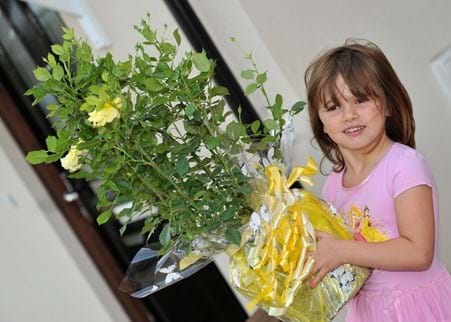 little-girl-with-flowers_landingbox