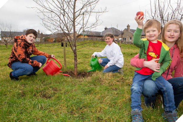 PDRHA HBW Youlgrave Orchard Children 2024 CROP